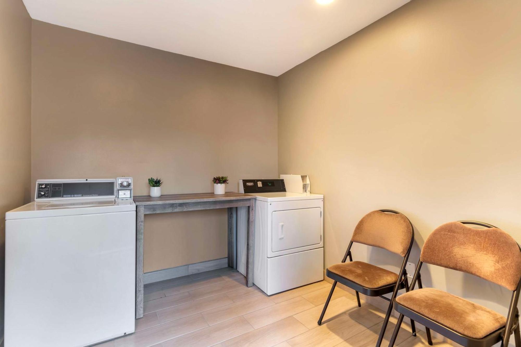 Best Western Plus Edinburg Inn & Suites Esterno foto